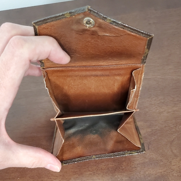 Louis Vuitton Monogram Double Snap Wallet - Picture 4 of 14